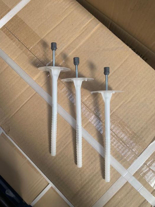 DIBLU CUI METALIC 10x160=1.1 lei/buc; 10x180=1.2lei/buc