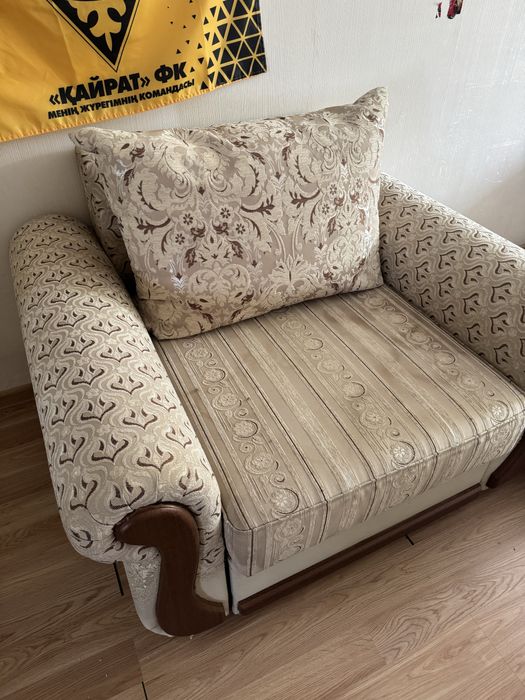 Продам кресло бу