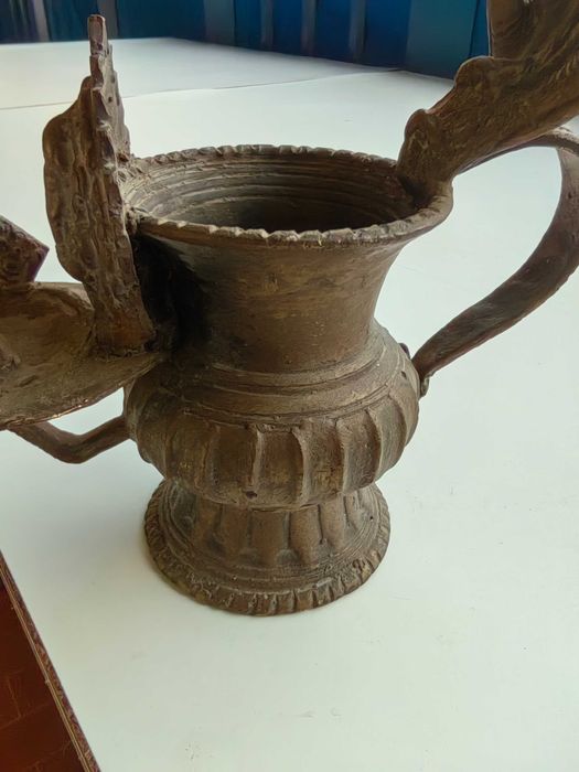 Антична маслена лампа