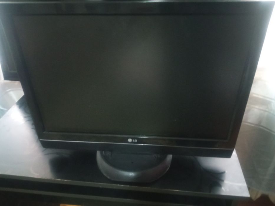 Телевизор .лдж..