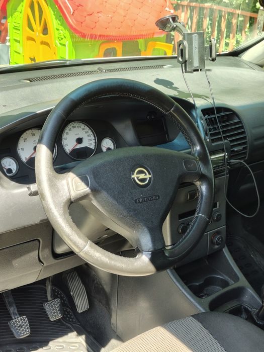 Opel Zafira A 2.0 DTI 2005 фейслифт
