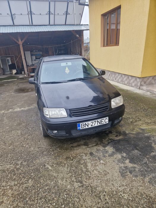 Vând polo 6n2 an 2001