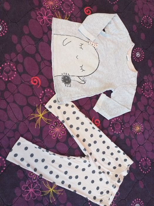 Много фирмени комплекти всеки а цена 25-30лв.