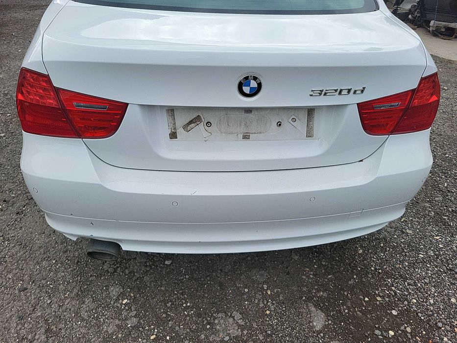 Dezmembrez bmw e90 320d an 2011,jante M pe 18