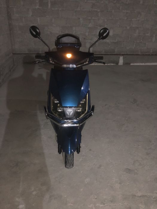 Skuter Yadea t5 kami bor!