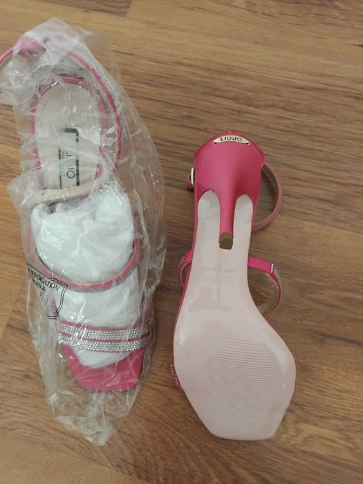 Sandale 39 Liu Jo de ocazie