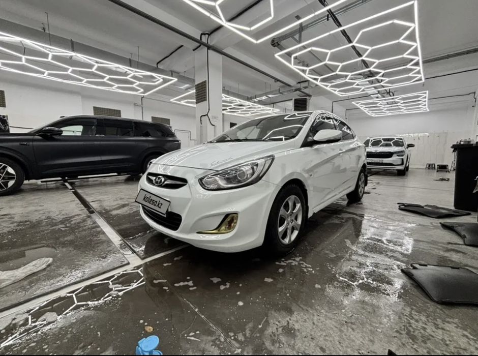 Хюндай акцент автомат 1.6