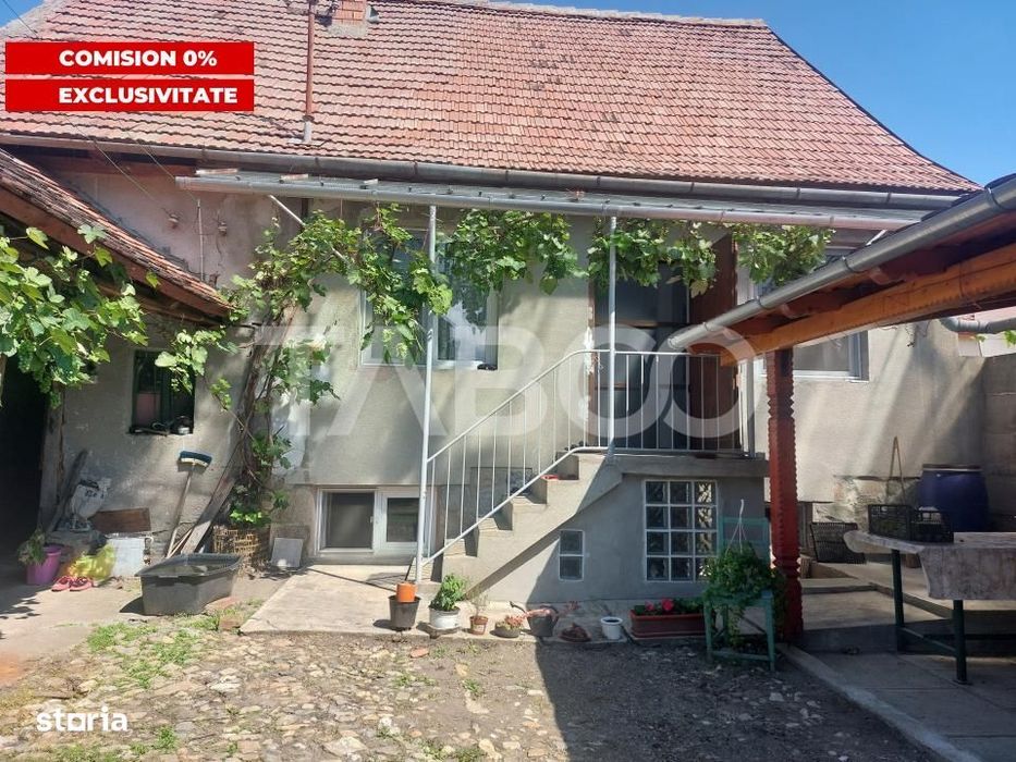 Casa si curte individuala 2 corpuri de casa separate 4 camere gradina