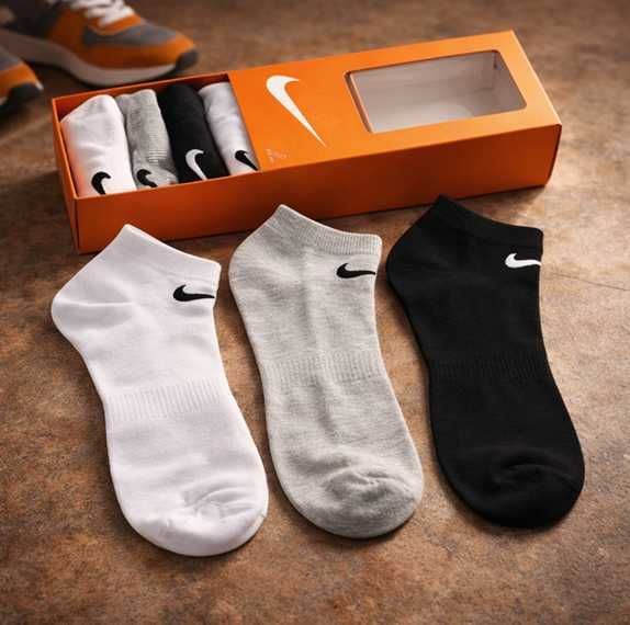 Set 6 perechi sosete , 45 lei !