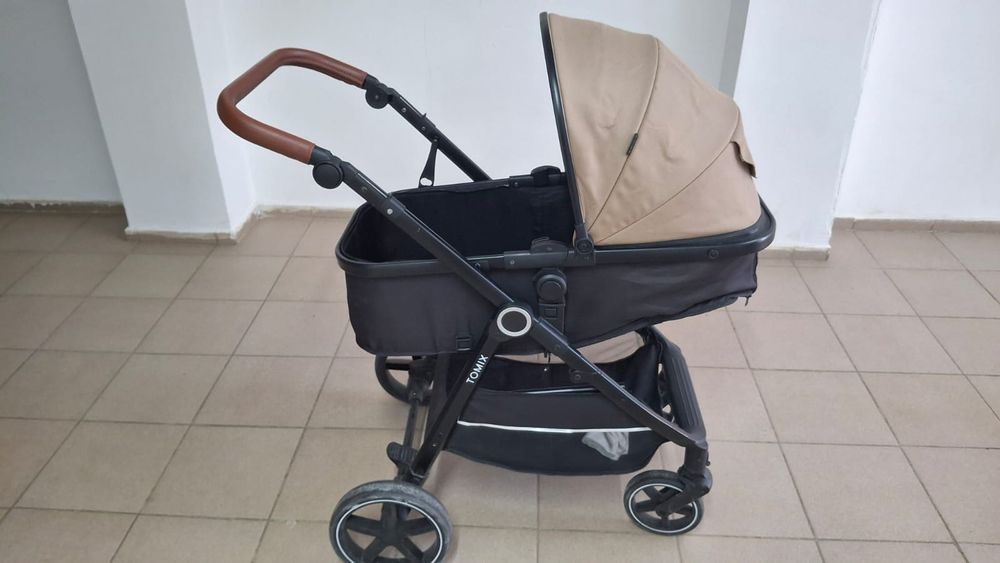 Продам коляску Tomix