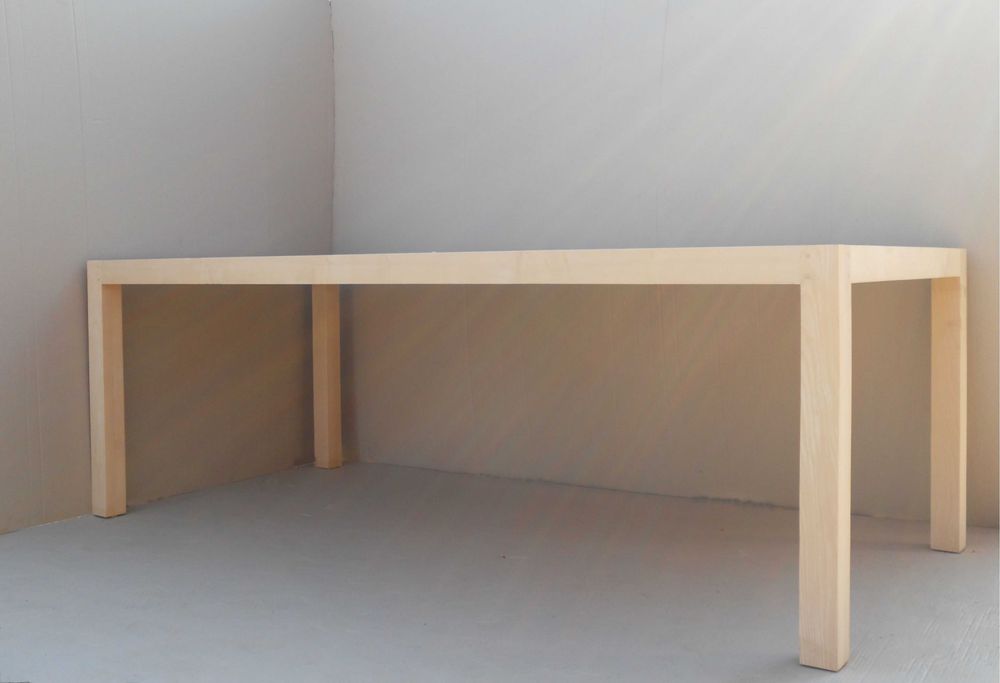 Fabrica de mobila lichideaza stoc de mobilier de lux