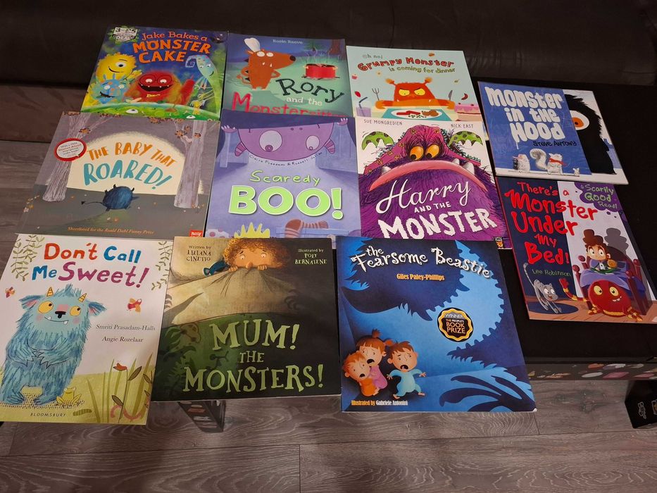 Много детски книжки на английски език