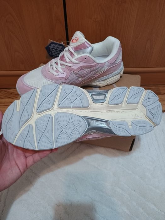 Asics gel nyc roz