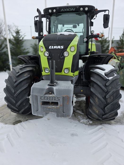 Tractor Claas Axion 810