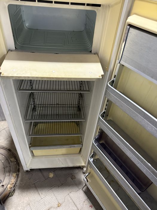 Продаю холодильник