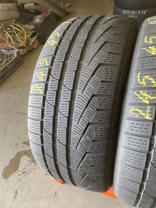 Anvelope iarna 245/45/17 Pirelli Sottozero 2 245 45 17 R17