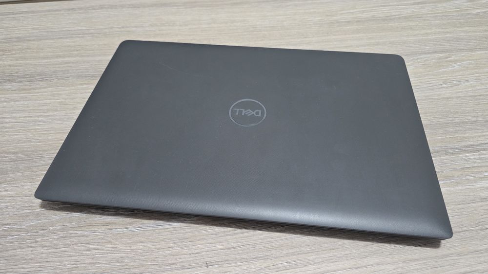 Laptop i5 gen13, 16Gb ,windows11Pro 15.6Fhd, 256 Gb ssd
