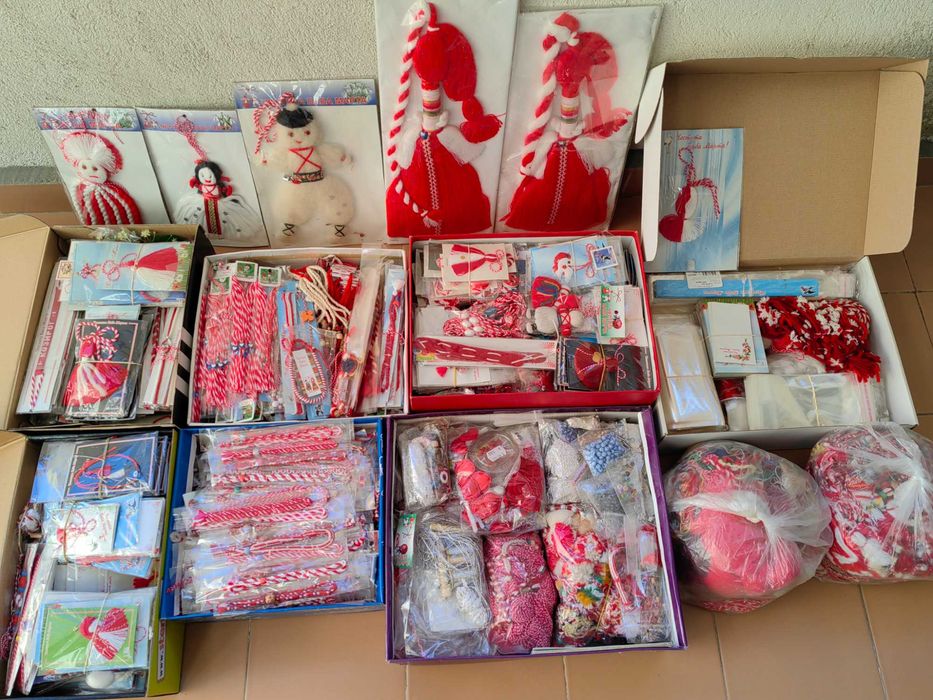 РАЗПРОДАЖБА на мартеници!