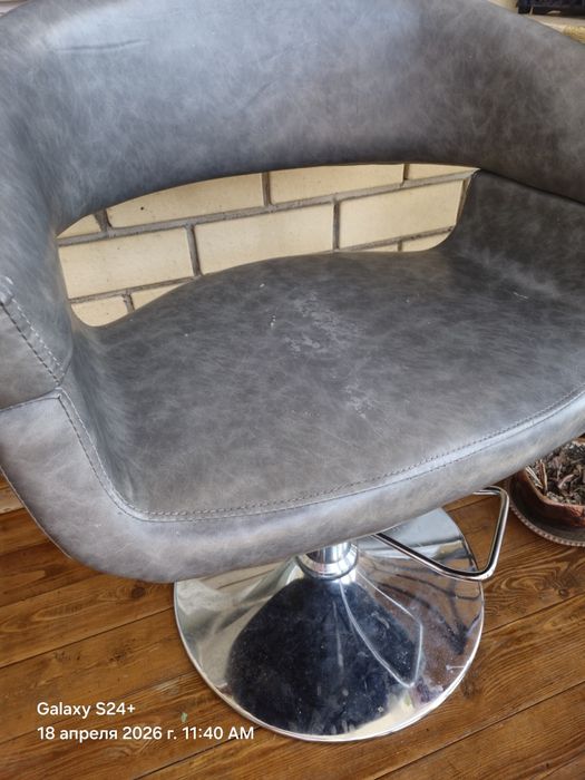 Кресло парикмахерское