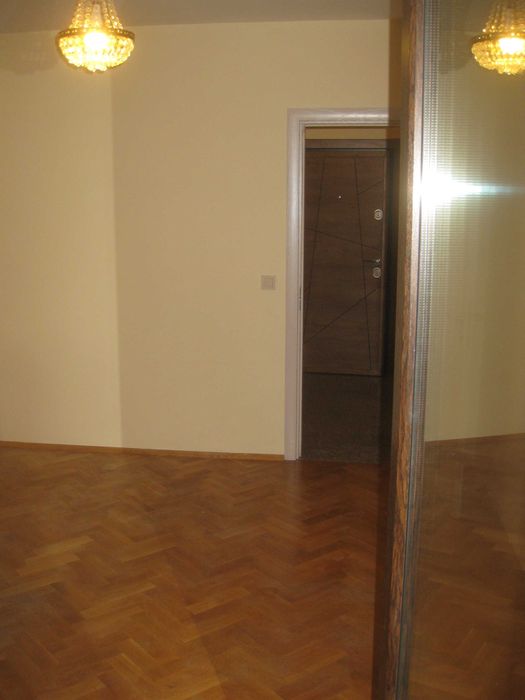 Дава се под наем Двустаен апартамент в София, Център - 69 кв.м за 548.25 € - Снимка #6