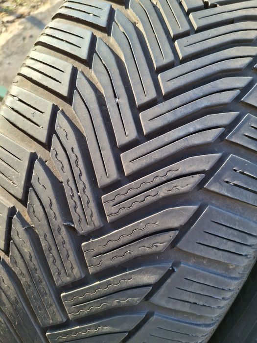 2 Anvelope de iarnă 215 60 r16 Michelin