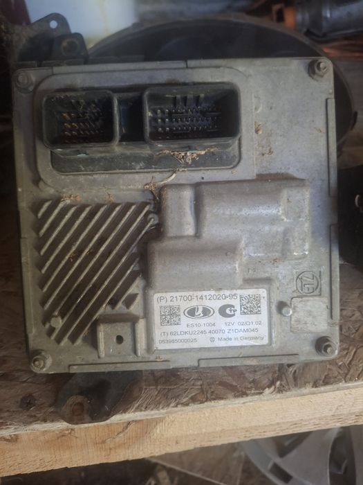 продам актуатор на веста ,приора .б/у