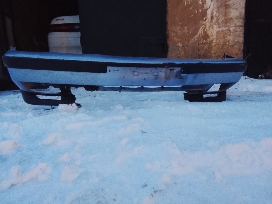 Продаю Бампер бмв