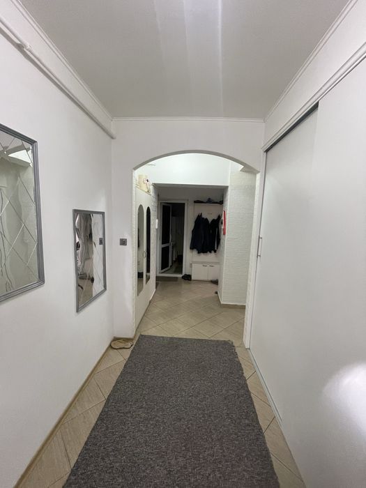 Vand apartament 2 camere