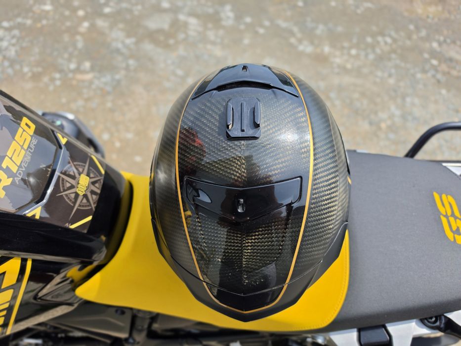 Vand casca Bell Race Star editie limitata Ace Cafe London Speed Check Carbon M