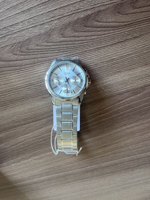 Наручный часы Casio wr50m (MTP-1375D-7A)