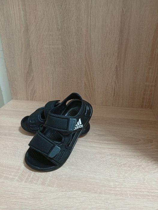 Детски сандали номер 26