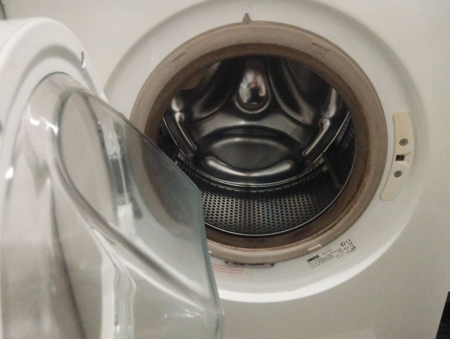 Продам стиральную машину