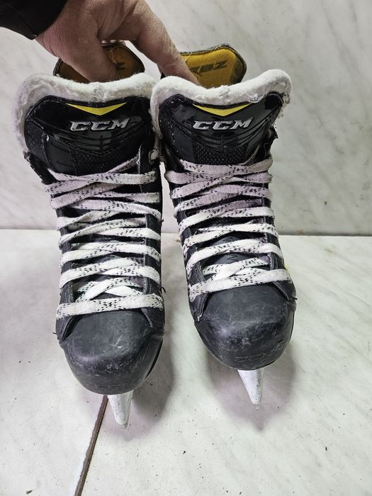 Patine 85 hochei hockey CCM Rbz  marime  32,5 (20,9  cm)