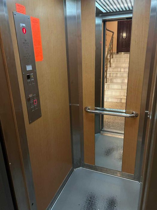 165кв.м., Исторически музей, ет.3, нов, три спални, асансьор