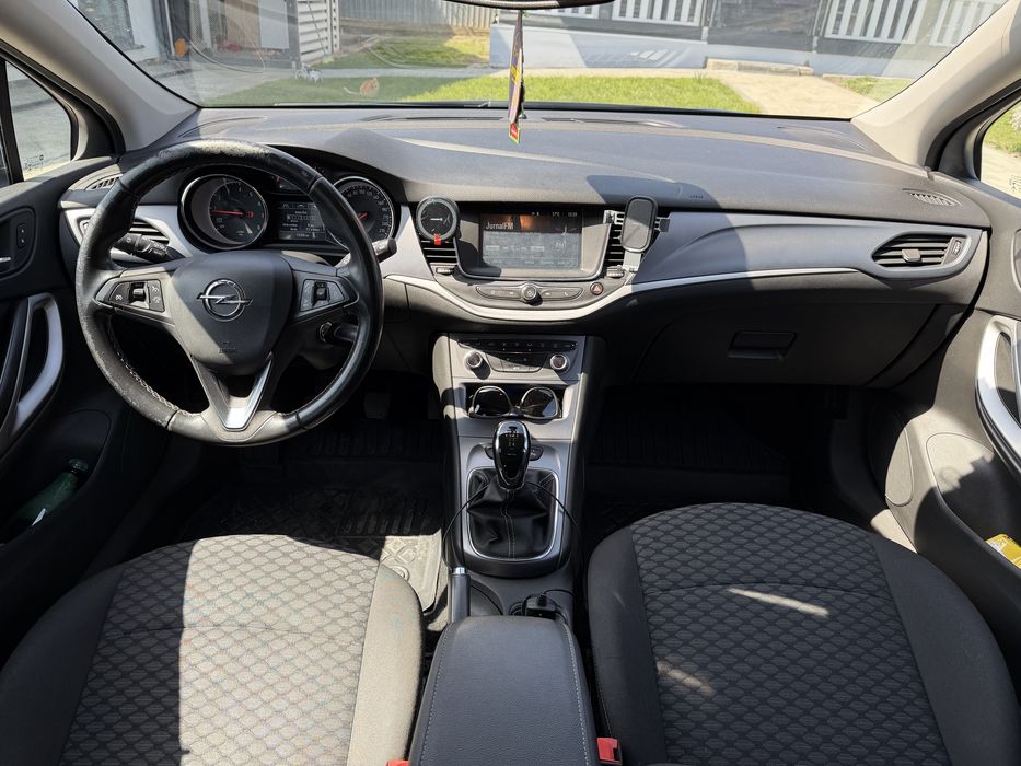 Opel Astra K 2019 1.0 benzina 105 cp 74.000 km BOLT