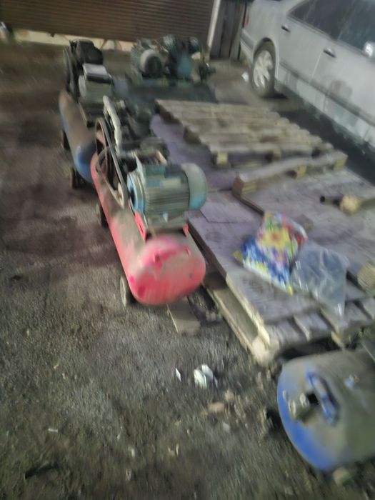 Продам компрессор на запчас