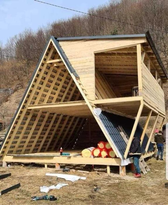 Case pe structura metalica