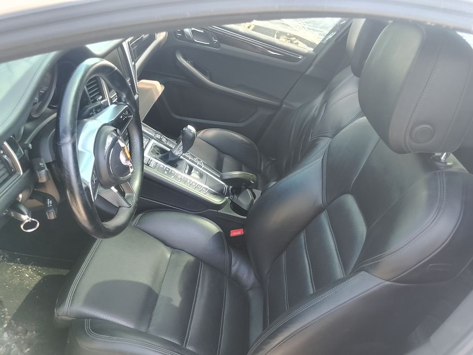Porsche Macan 3.0 TDI V6 ,CTB 258 к.с.   автоматик  2014 г.