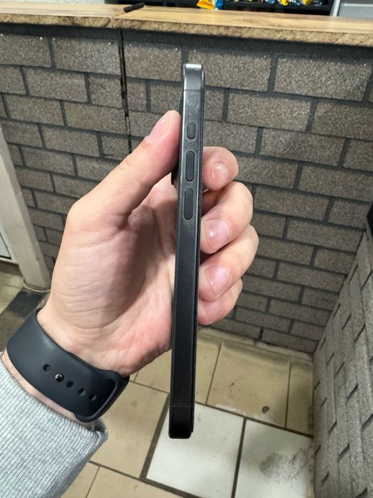 Продам iphone 15 pro 256 gb