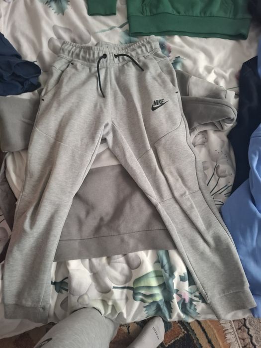 haine de firma hanorace pantaloni