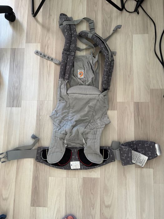 Marsupiu Ergobaby