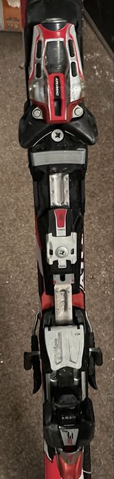 Vand schiuri Nordica 160 si Atomic Race 170 foarte bune