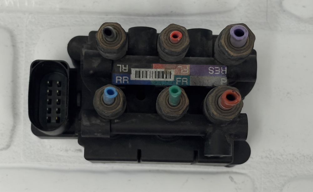 Разпределител клапан въздушно окачване AUDI Q5 SQ5 80A616013