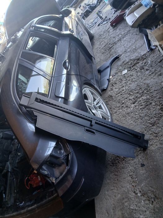 Rulou Plasa Portbagaj Bmw F11 din 2012
