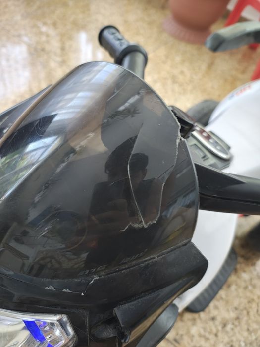 Vând motoreta HP2