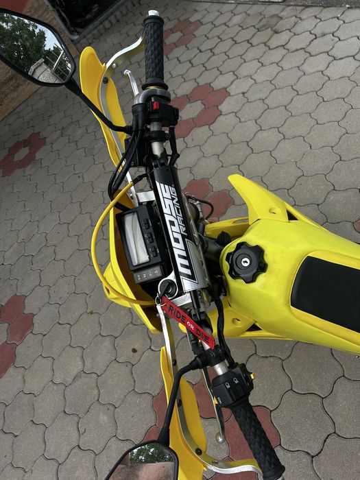 Suzuki DRZ 400 SM