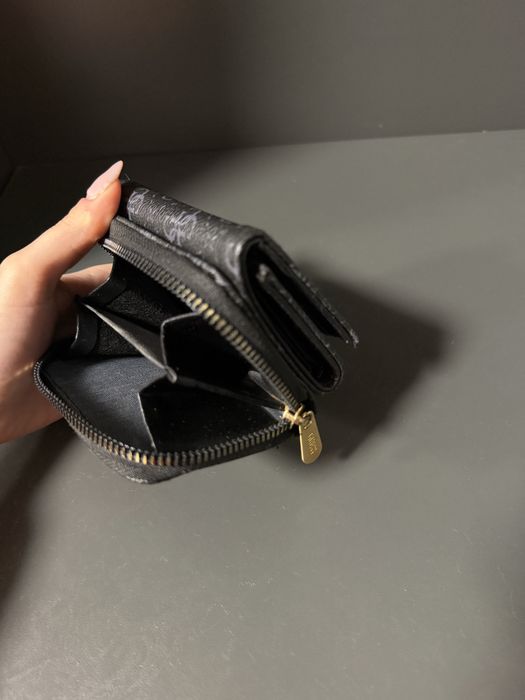 портмоне на guess