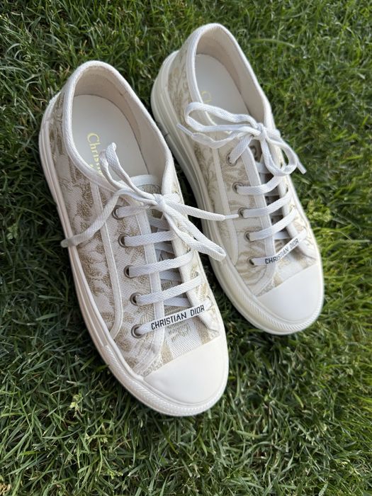 Продавам нови Обувки диор cr dio lv louis vuitton