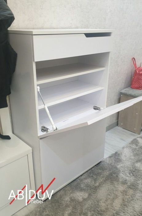 Обувной шкаф в стиле hi-tech