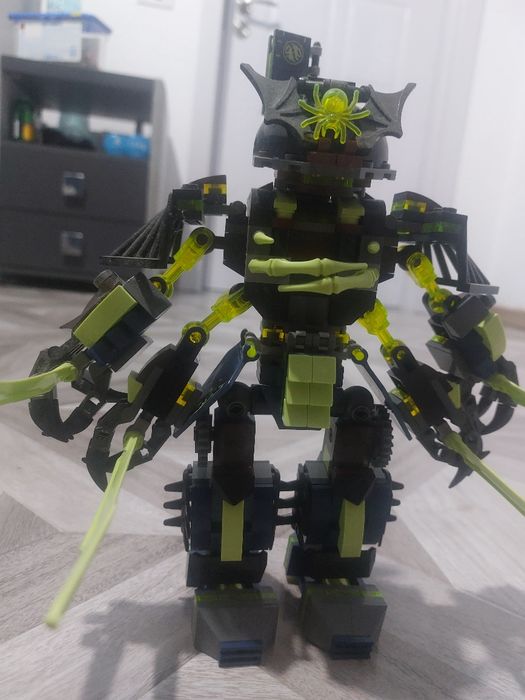 Lego Ninjago "Titan Mech Battle" 70737
